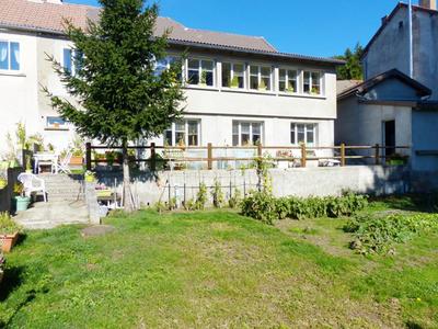 Maison - 186 m² - 8 pièces