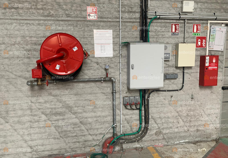 Local d'activité / Entrepôt - 1 000 m²