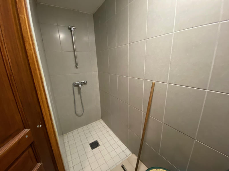 Local commercial - 124 m²