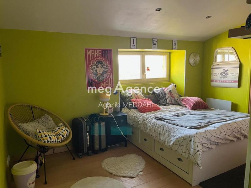 Maison - 201 m² - 8 pièces