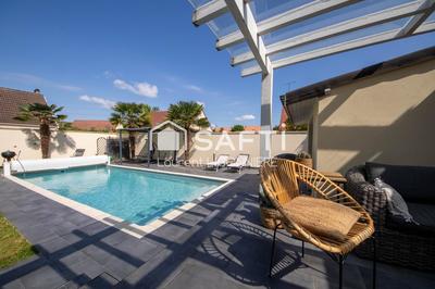 Maison - 208 m² - 7 pièces