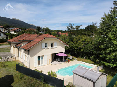 Maison - 142 m² - 5 pièces