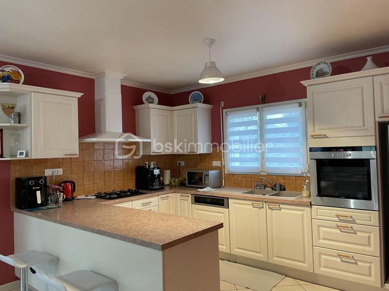 Maison - 86 m² - 4 pièces