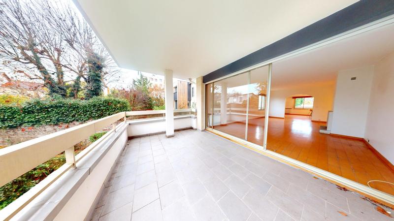 Appartement - 102 m² - 4 pièces