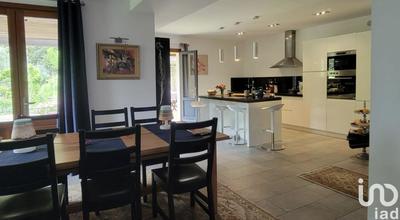 Maison - 183 m² - 5 pièces