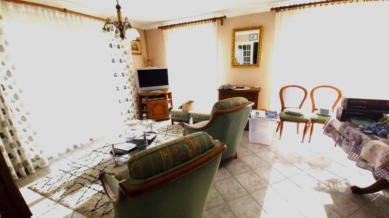 Maison traditionnelle - 98 m² - 5 pièces