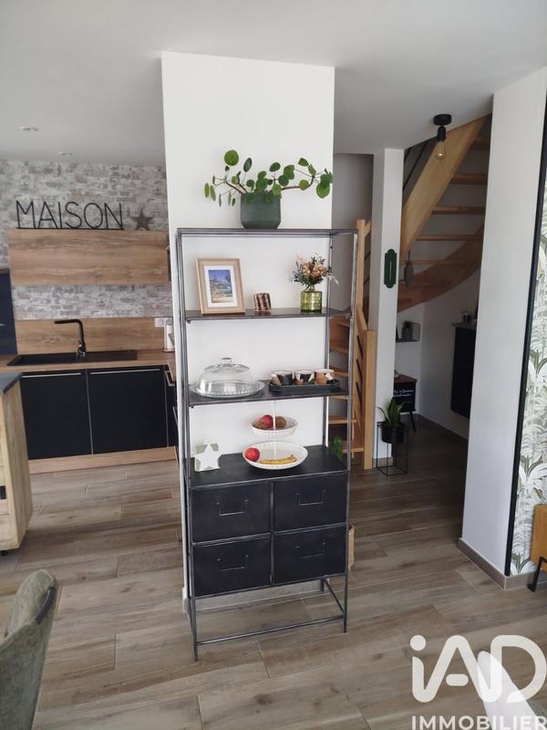 Maison - 96 m² - 5 pièces