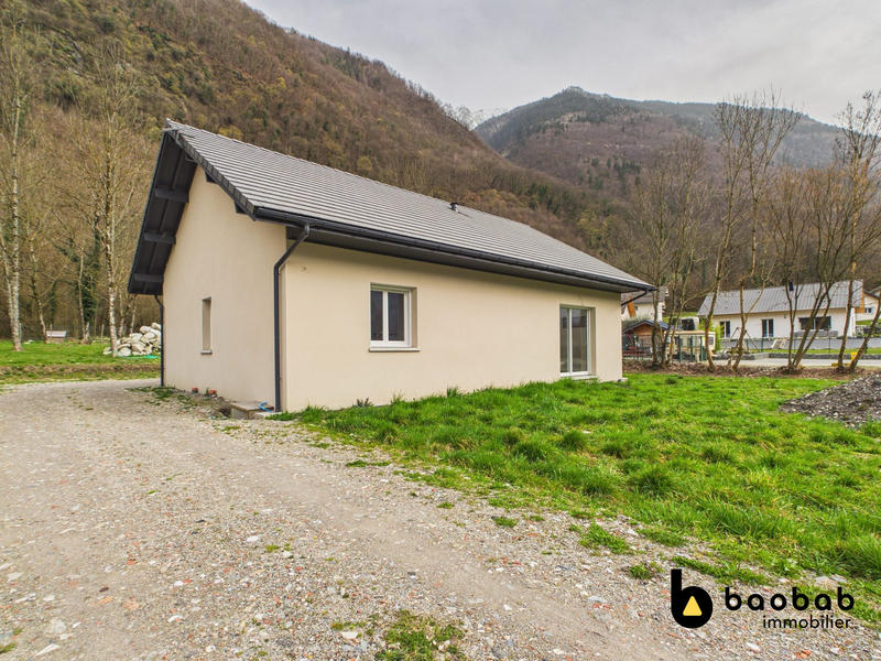 Maison - 97 m² - 3 pièces