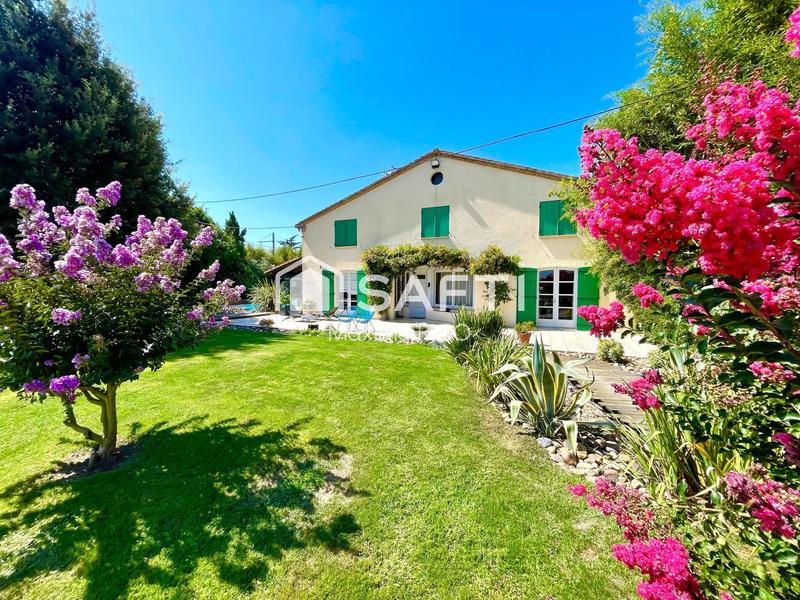 Maison - 255 m² - 7 pièces