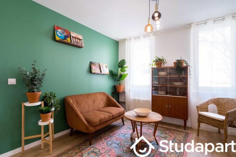 Chambre - 11 m² - 1 pièce