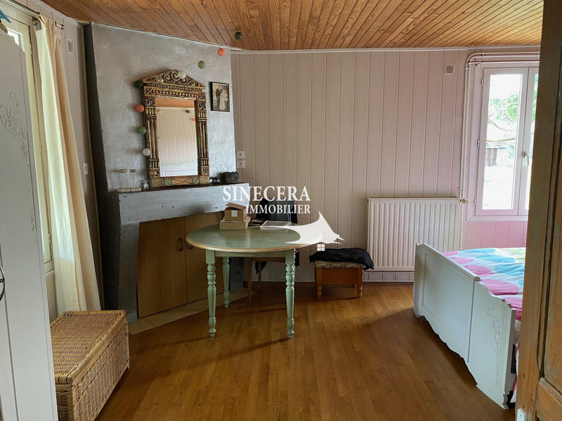 Maison - 227 m² - 9 pièces