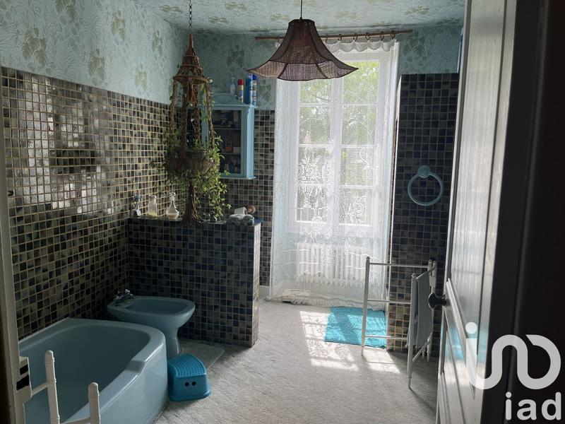 Maison - 292 m² - 10 pièces