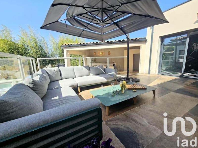 Maison - 336 m² - 8 pièces