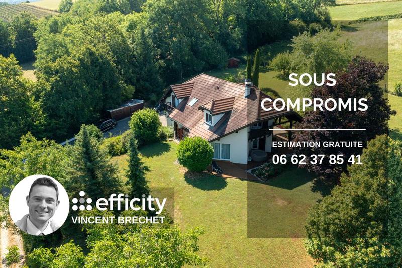 Maison - 233 m² - 7 pièces