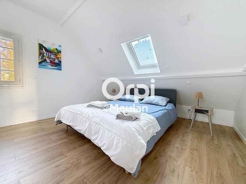 Maison - 184 m² - 7 pièces