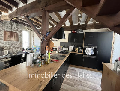 Maison - 176 m² - 9 pièces