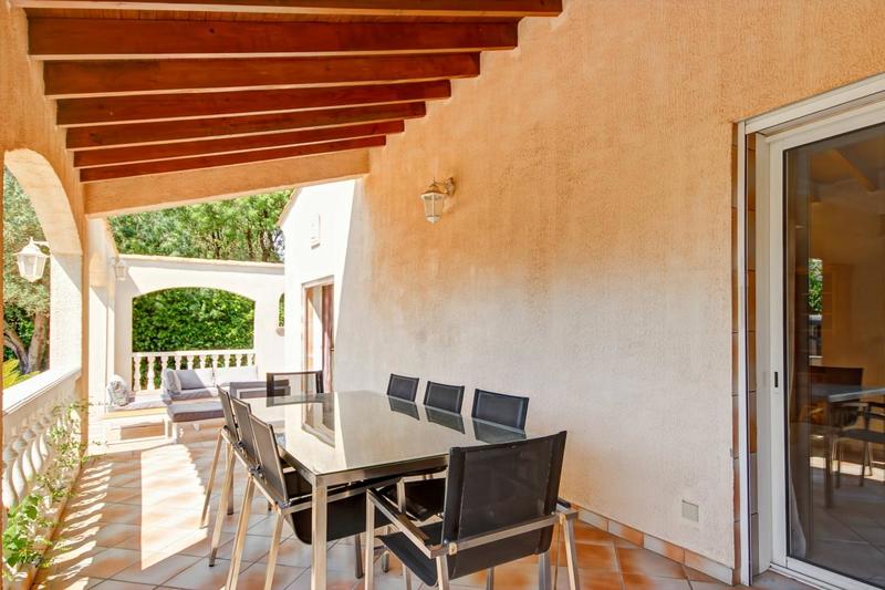 Maison - 203 m² - 7 pièces