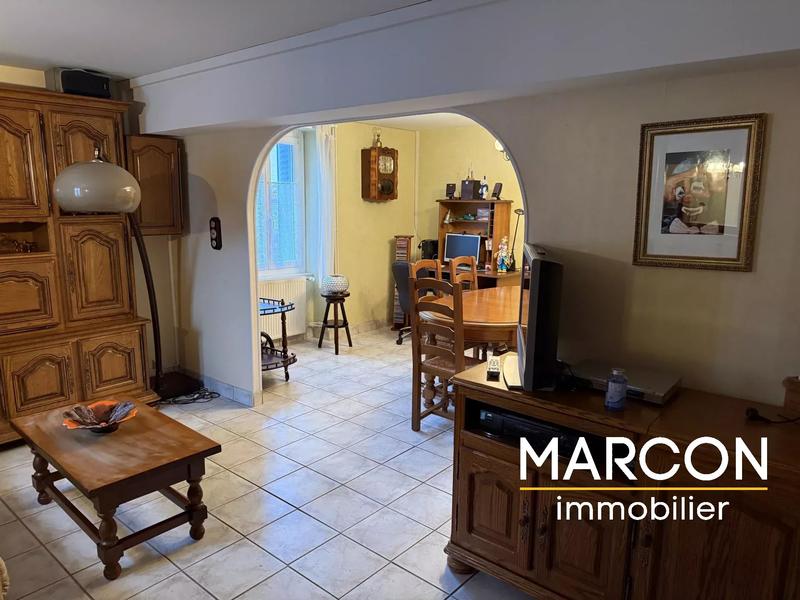 Maison - 110 m² - 4 pièces