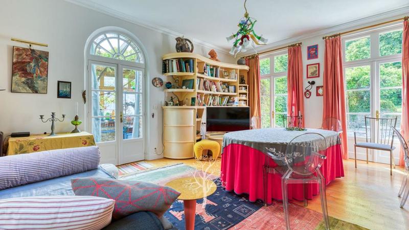 Maison de maîtres - 241 m² - 6 pièces