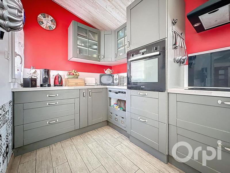 Maison - 105 m² - 5 pièces