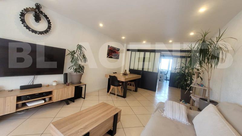 Appartement - 70 m² - 3 pièces