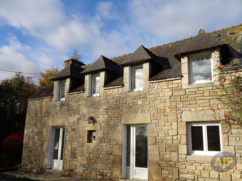 Maison - 108 m² - 6 pièces