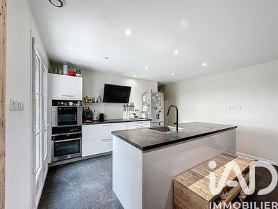 Maison - 165 m² - 4 pièces