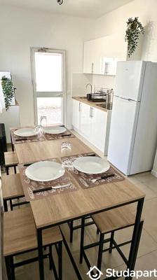 Chambre - 9 m² - 1 pièce