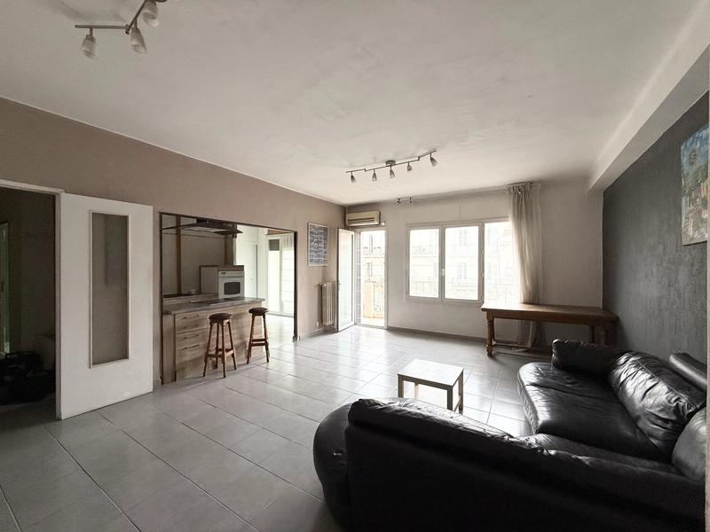 Appartement - 96 m² - 4 pièces