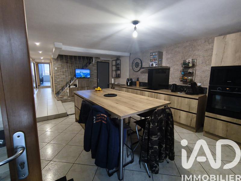 Maison - 150 m² - 5 pièces