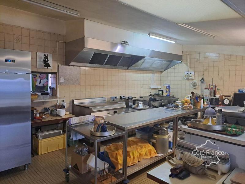 Fonds de commerce - Local commercial - 217 m²