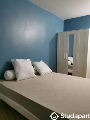 Studio - 86 m² - 4 pièces