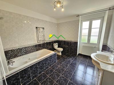 Maison de village - 80 m² - 4 pièces