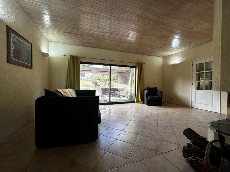 Maison traditionnelle - 200 m² - 6 pièces