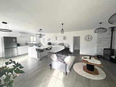 Maison - 117 m² - 3 pièces