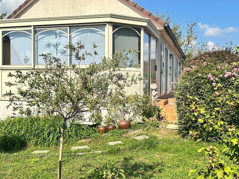 Maison - 96 m² - 4 pièces
