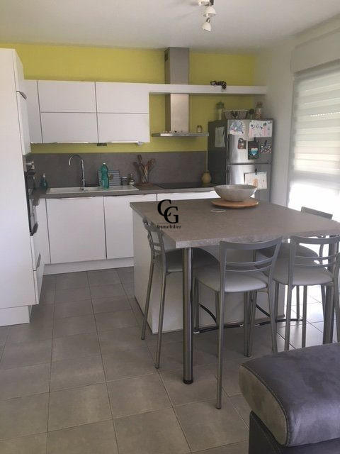 Appartement - 93 m² - 3 pièces