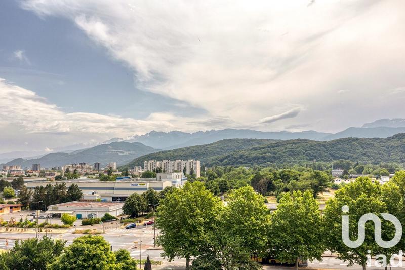 Appartement - 97 m² - 5 pièces