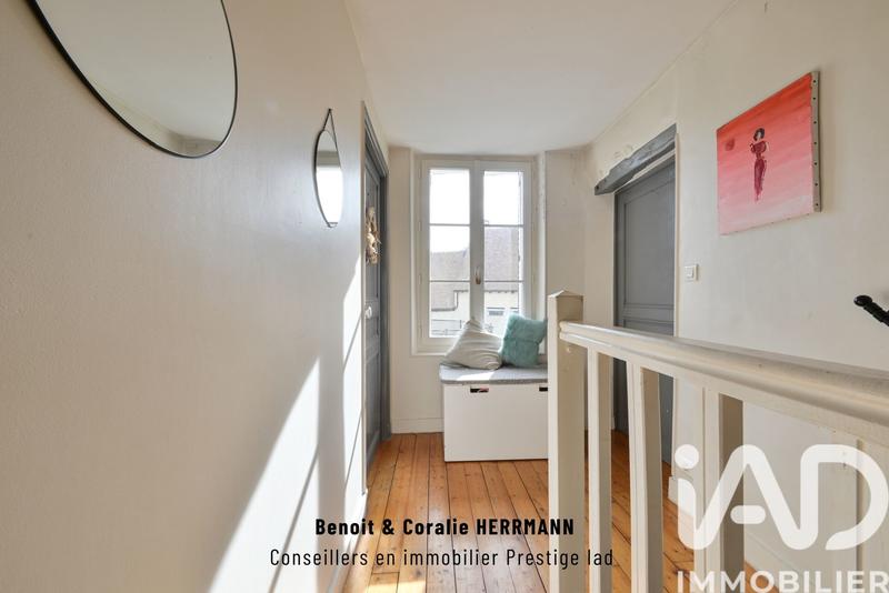 Maison - 208 m² - 7 pièces