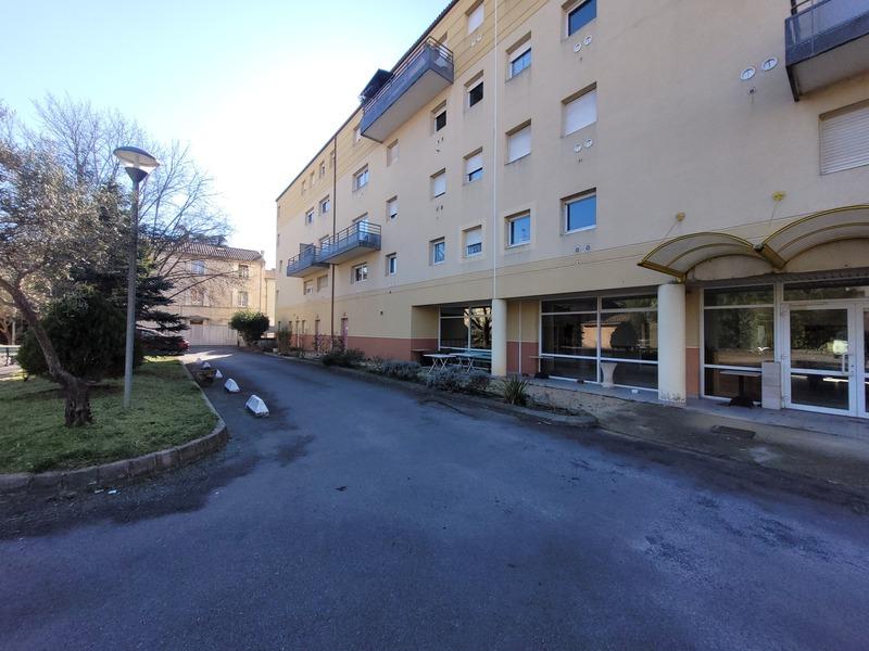 Local d'activité / Entrepôt - 434 m² - 10 pièces