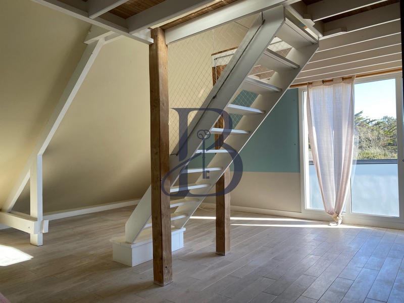 Maison - 195 m² - 8 pièces