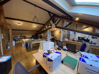 Local d'activités - 360 m² - 4 pièces