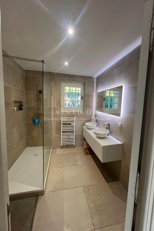 Maison - 143 m² - 5 pièces