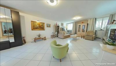 Maison - 180 m² - 7 pièces