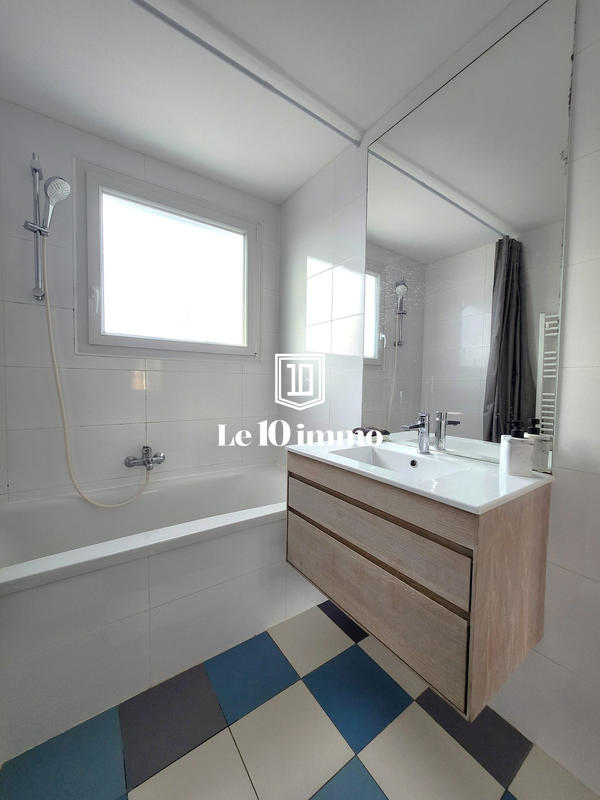 Maison - 134 m² - 7 pièces