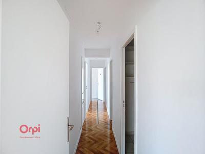 Appartement - 80 m² - 4 pièces