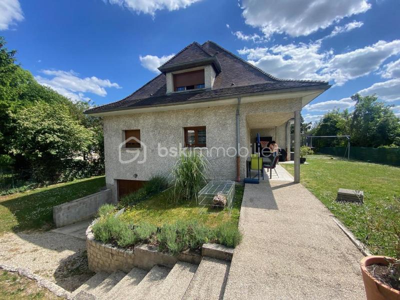 Maison - 163 m² - 6 pièces