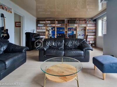 Appartement - 79 m² - 4 pièces