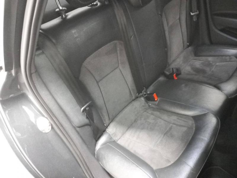 Audi A1 sportback 1.8 Tfsi 192 s tronic s line