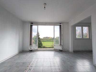 Appartement - 80 m² - 5 pièces